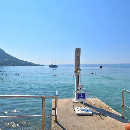 Apartment Sunny Place Apartman Omiš